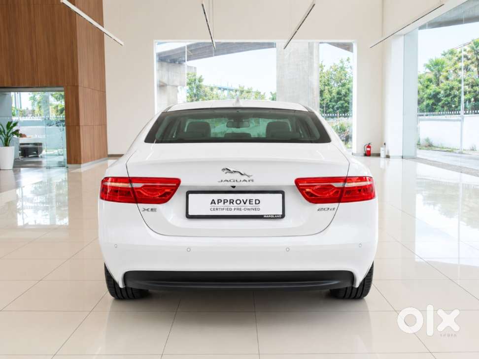 Jaguar Xe Prestige, 2017, Petrol