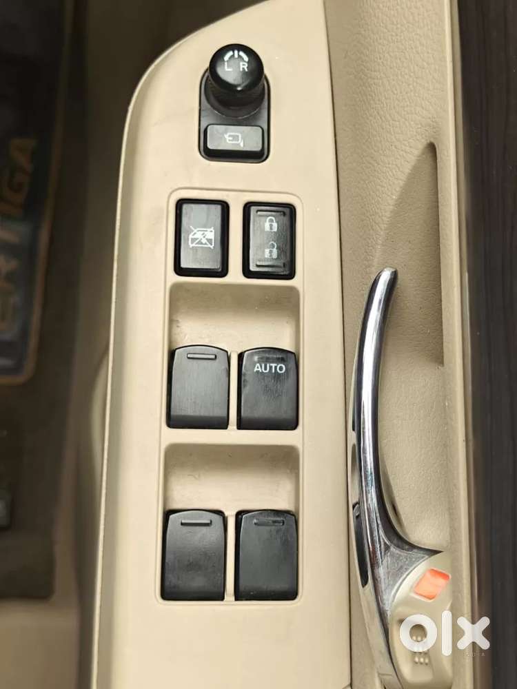 Maruti Suzuki Ertiga Zxi Plus At Shvs, 2022, Petrol