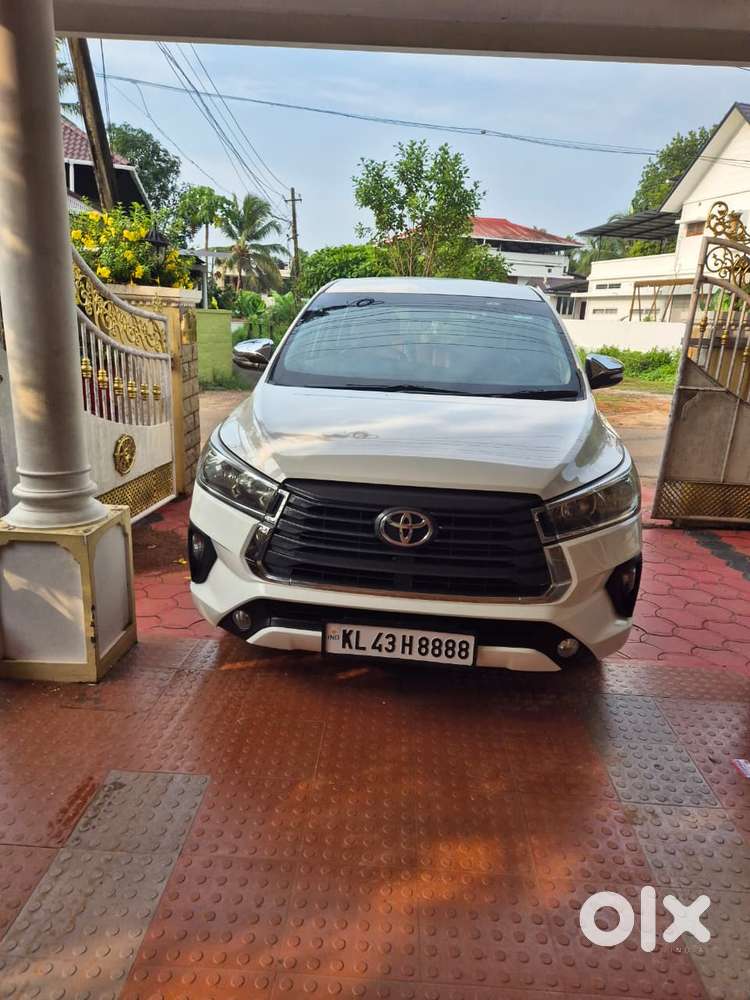 Toyota Innova Crysta 2.8 Gx At, 2016, Diesel