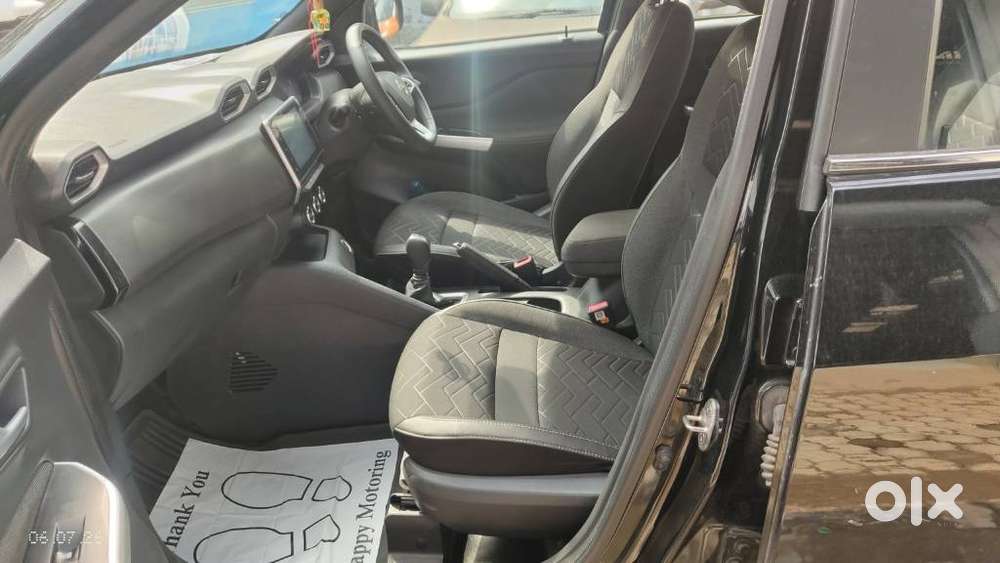 Nissan Magnite 1.0 Xv Premium, 2024, Petrol