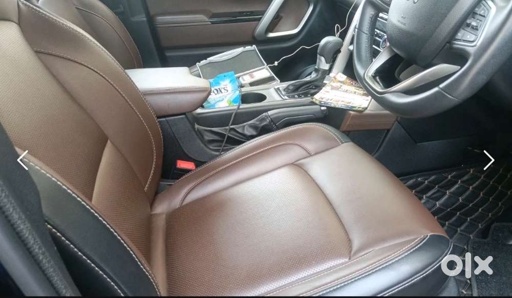 Brand New Mahindra Scorpion Z8l 2024,  Black