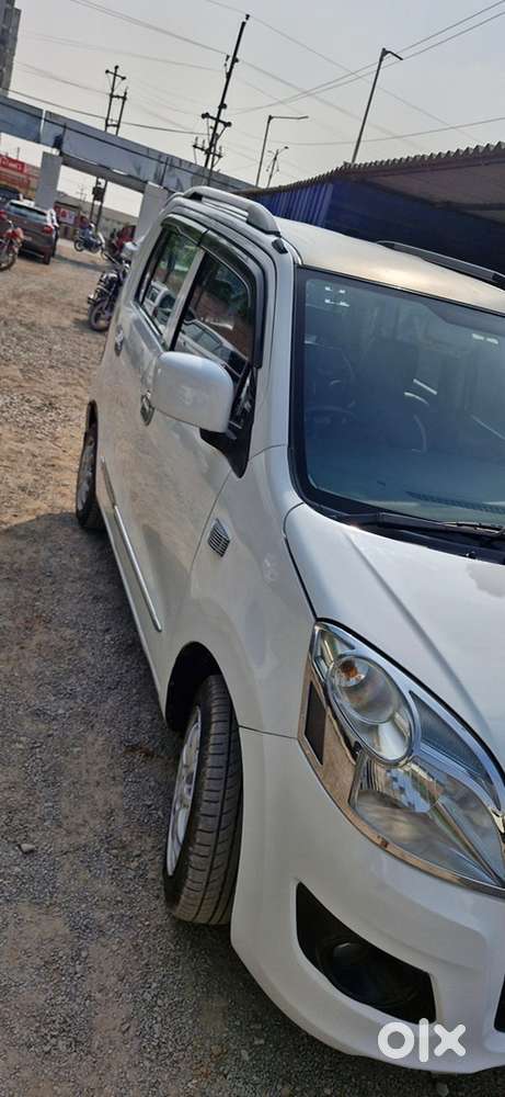 Maruti Suzuki Wagon R Petrol 9