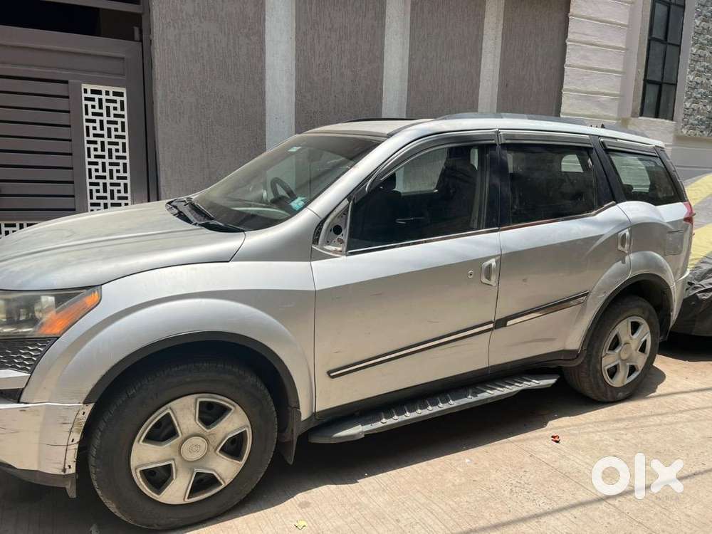 Mahindra Xuv500 Diesel 74077 Km Driven
