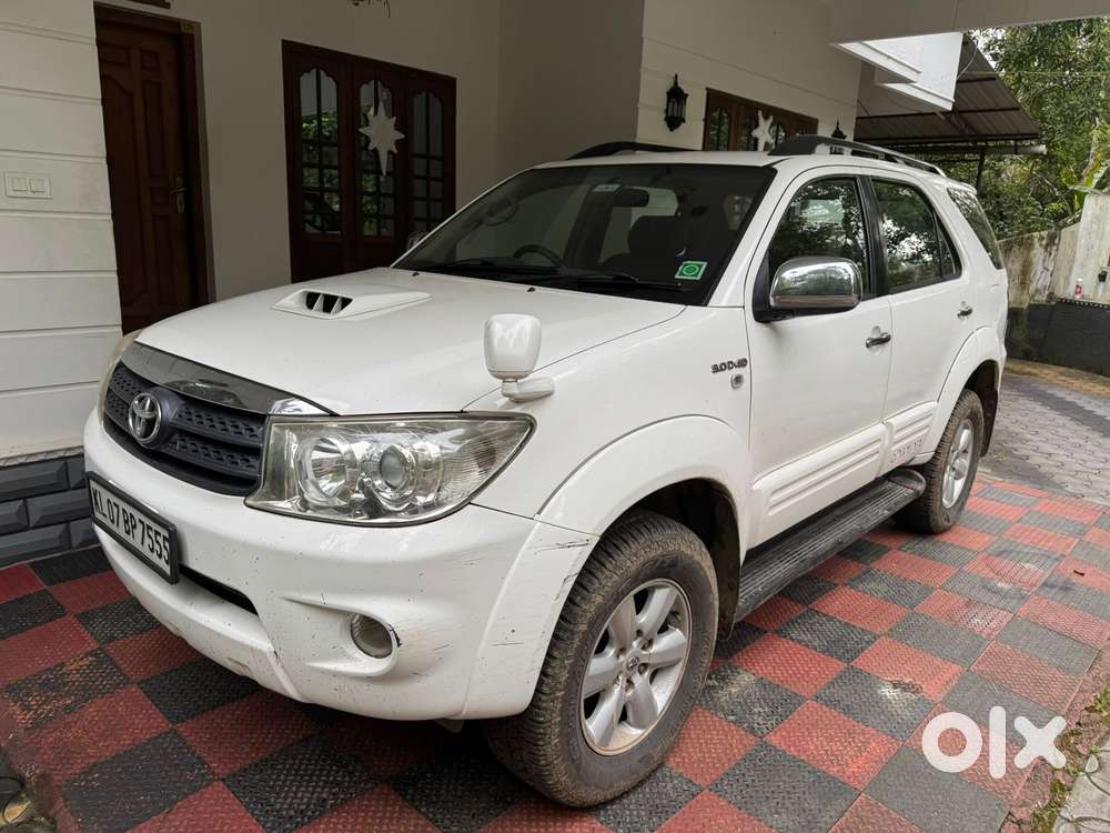 Toyota Fortuner 3.0 4x4 Manual, 2010, Diesel