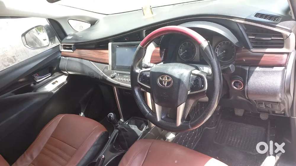 Toyota Innova Hycross 2016