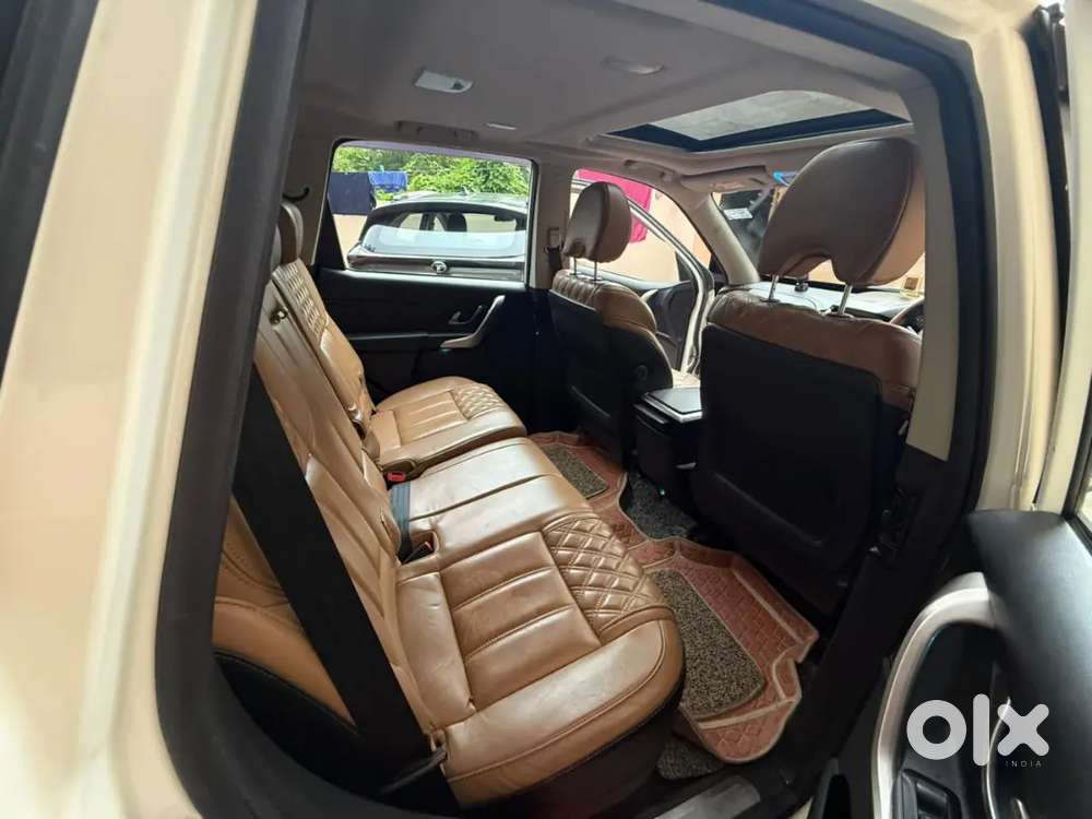 Xuv500 W11 2021 Diesel In Showroom Condition