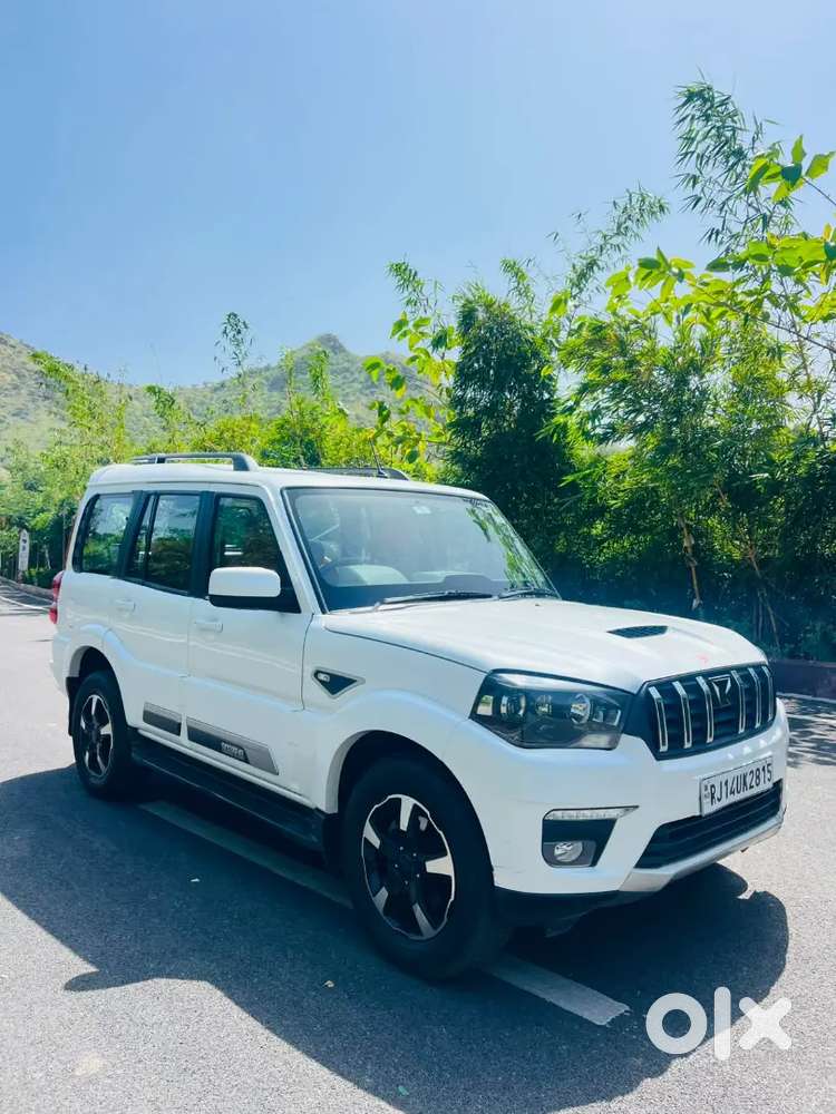 Mahindra Scorpio Classic  S11 2024