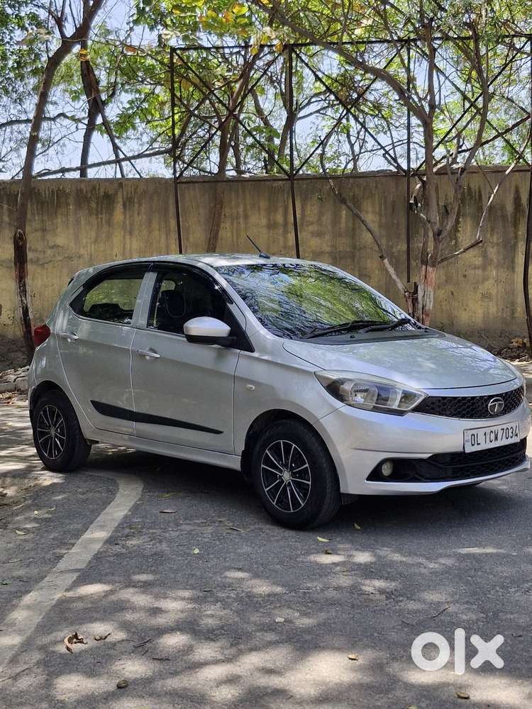 Tata Tiago 1.2 Revotron Xt (o), 2017, Petrol