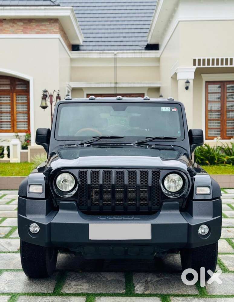 Mahindra Thar Petrol 2023