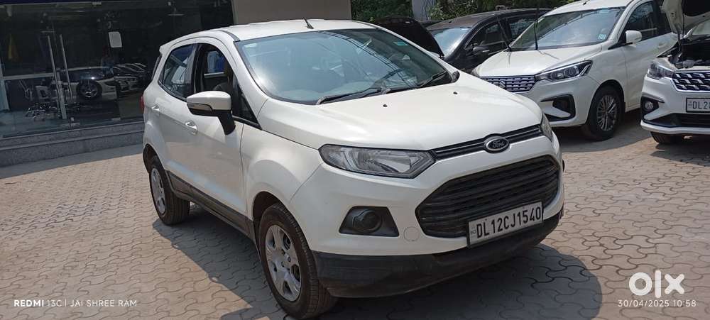 Ford Escort, 2015, Petrol