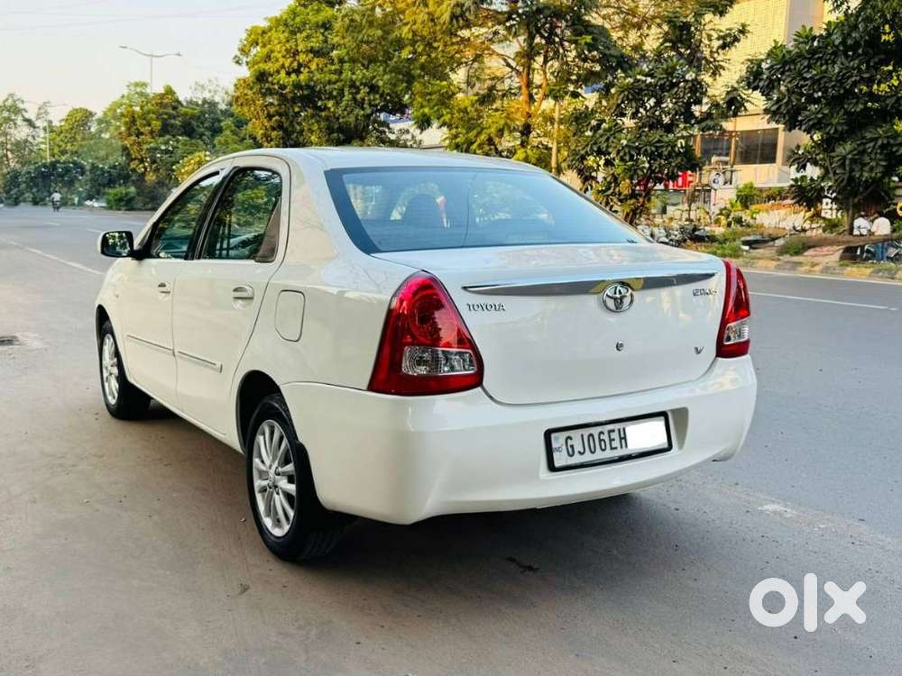 Toyota Etios Cross 1.5l V, 2011, Petrol