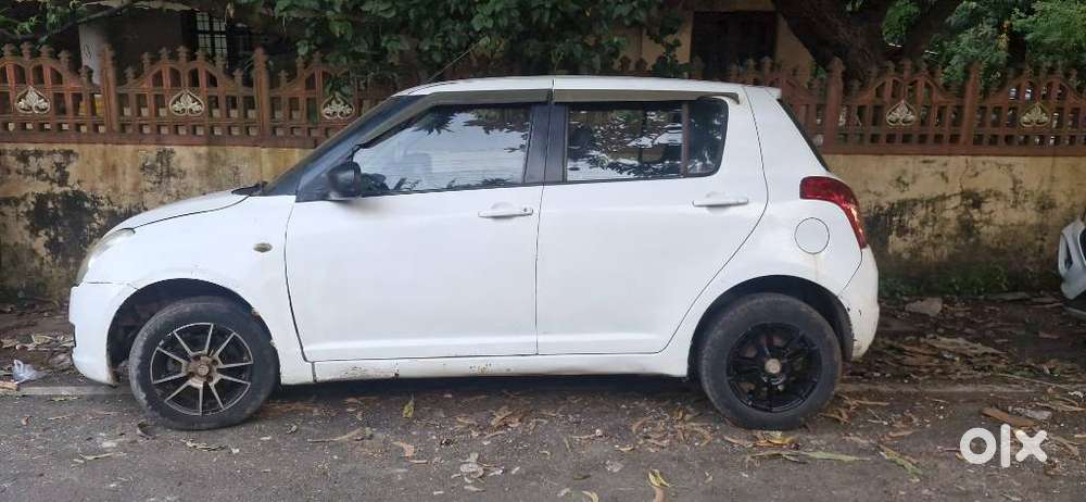 Maruti Suzuki Swift Vxi + Manual, 2008, Petrol