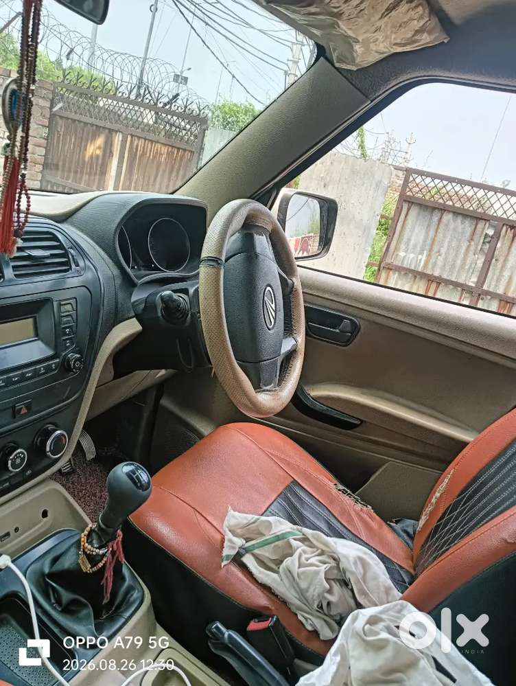 Mahindra Tuv 300 2016
