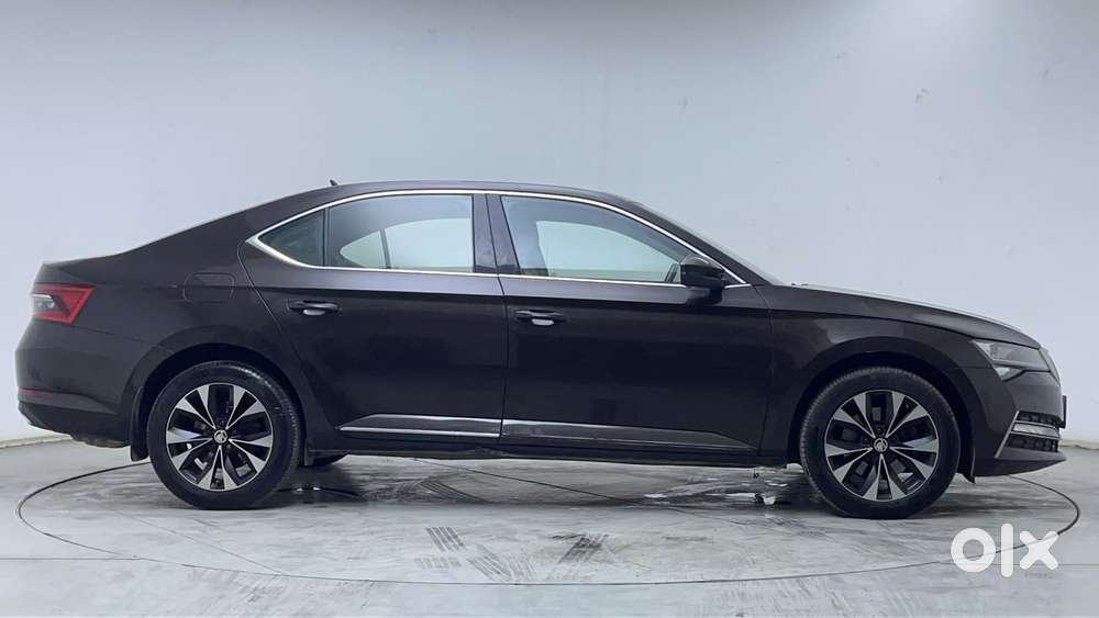 Skoda Superb L&k 1.8 Tsi At, 2021, Petrol