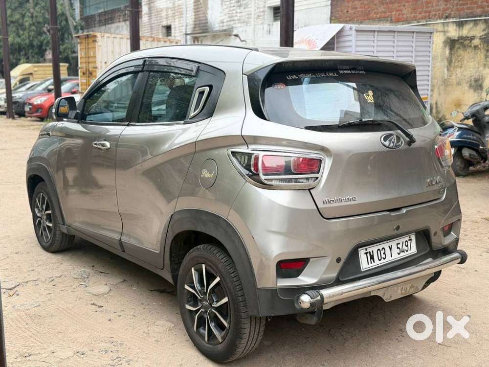 Mahindra Kuv 100 G80 K8 Dual Tone, 2018, Petrol