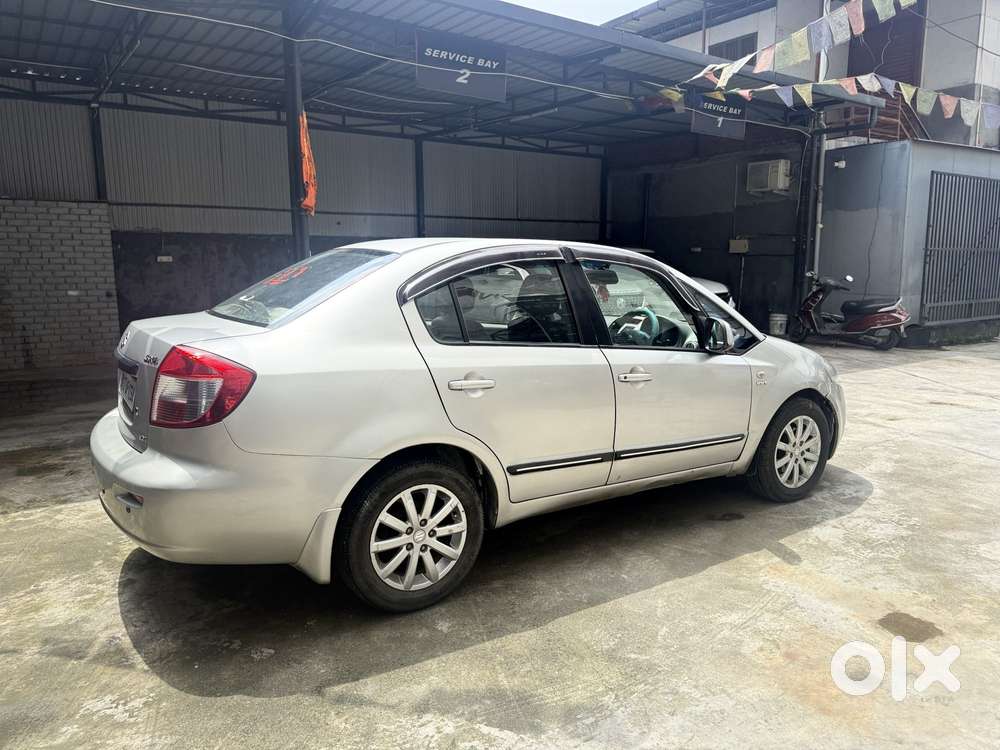 Maruti Suzuki Sx4 Zxi Mt Bsiv Leather, 2010, Petrol
