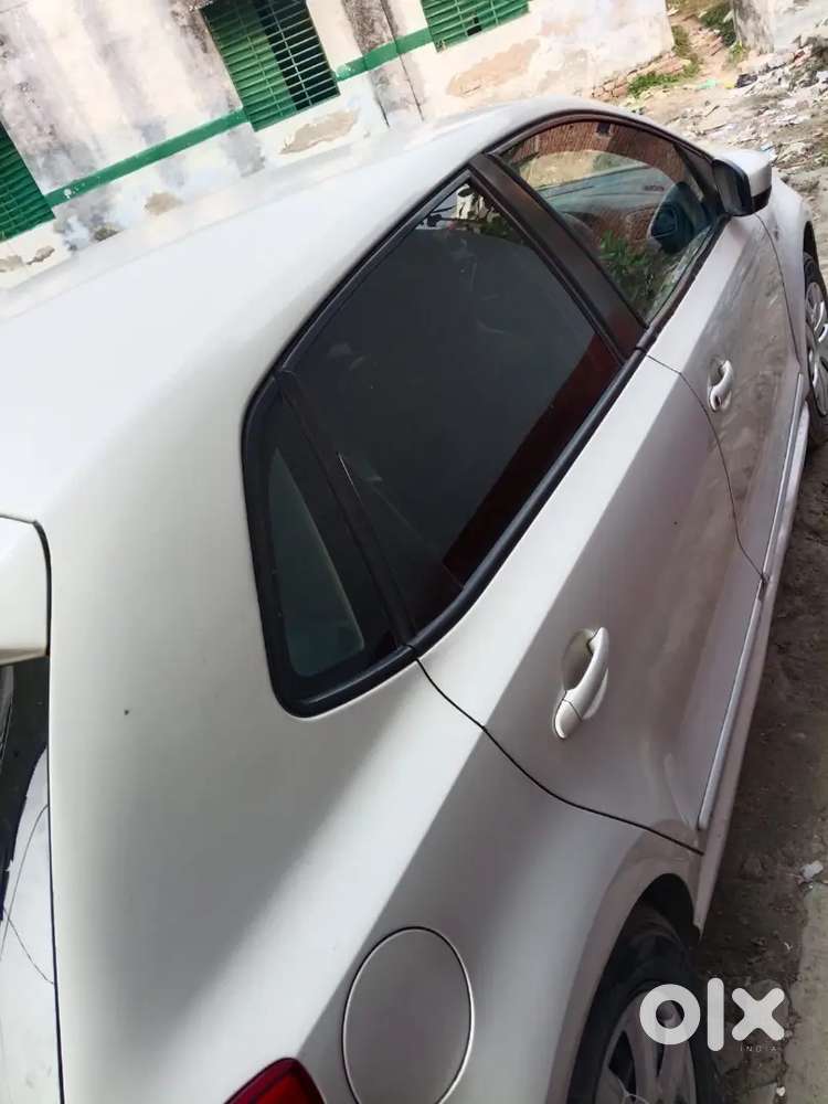 Volkswagen Polo Comfortline Petrol 2014
