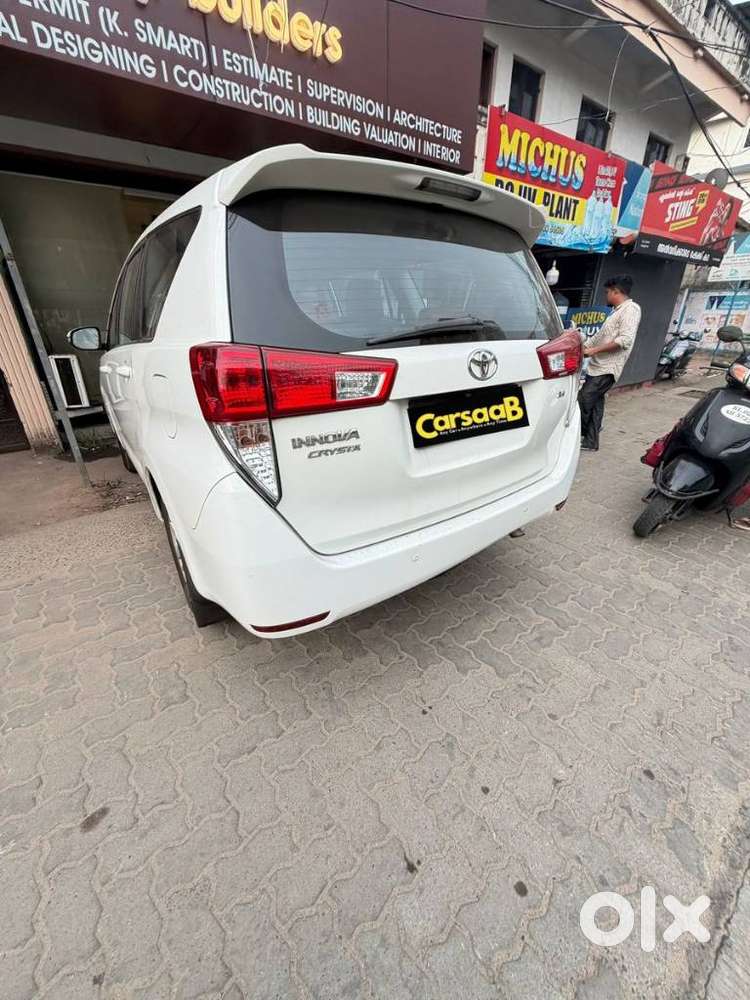 Toyota Innova Crysta
