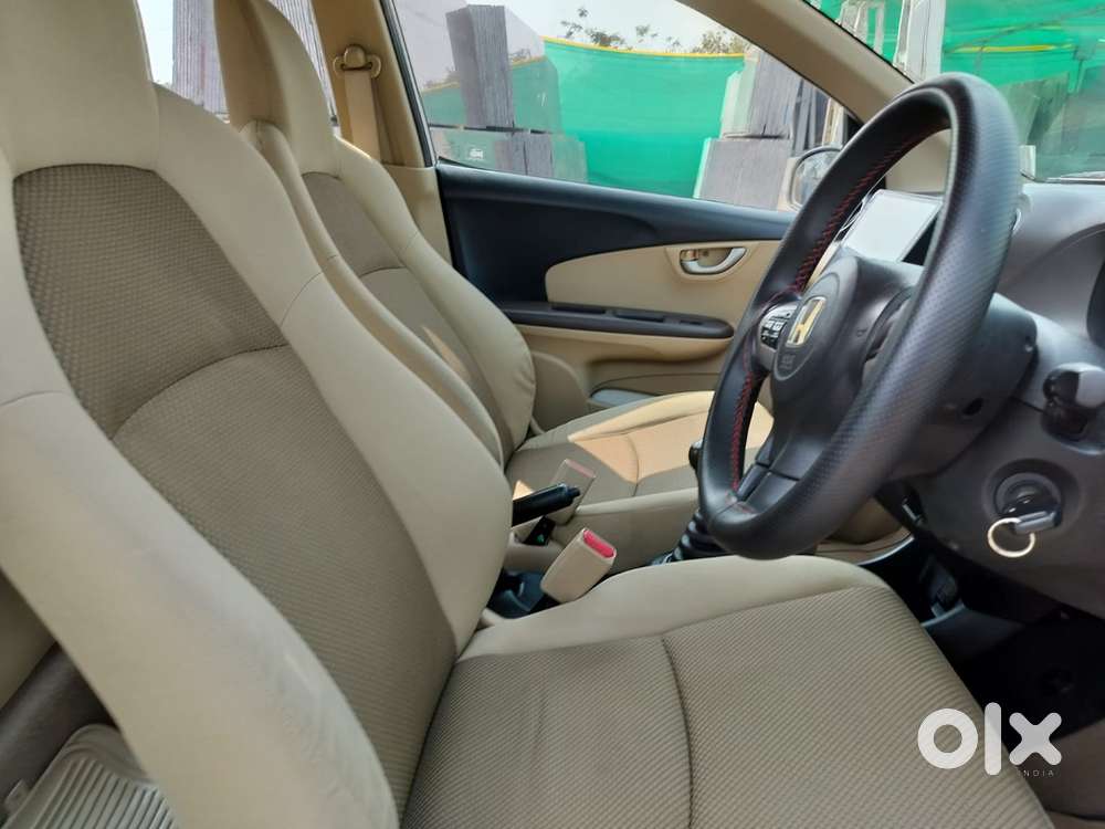 Honda Brio 2011-2013 V Mt, 2012, Petrol