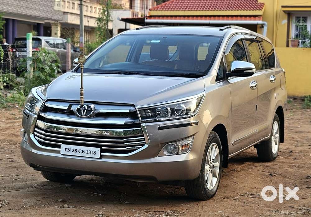 Toyota Innova Crysta 2.4 V 7 Str, 2016, Diesel