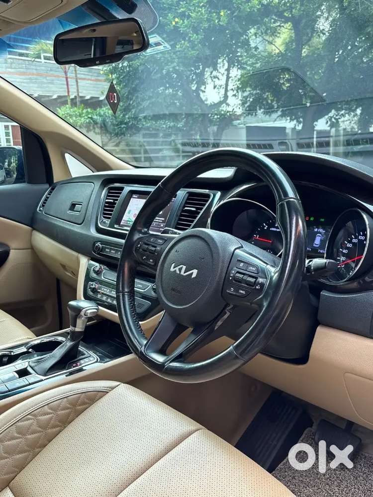 Kia Carnival Limousine Plus 2022 Diesel 71000 Km Driven
