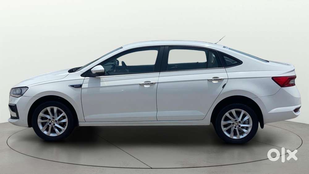Skoda Slavia 1.0 Ambition Tsi At, 2023, Petrol
