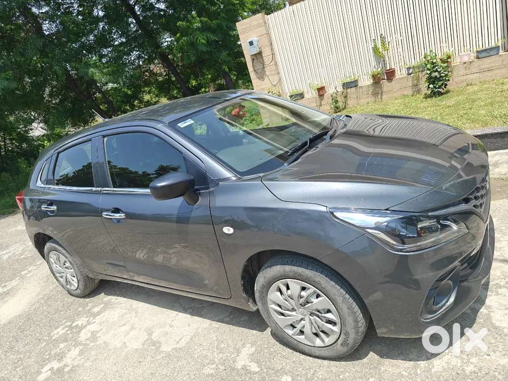 Maruti Baleno Sigma 2025.  20700km Driven
