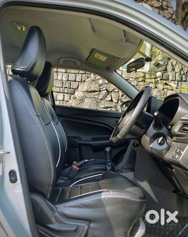 Maruti Suzuki Brezza 1.5 Lxi Smart Hybrid, 2023, Petrol