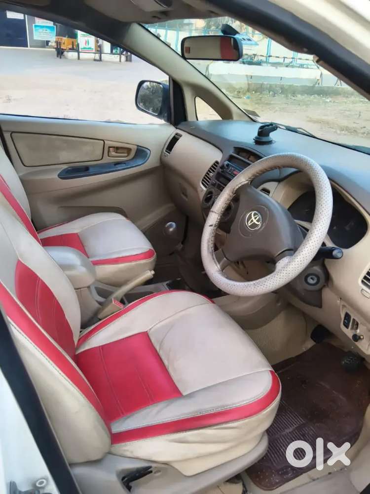 Toyota Innova 2007 Diesel 300000 Km Driven