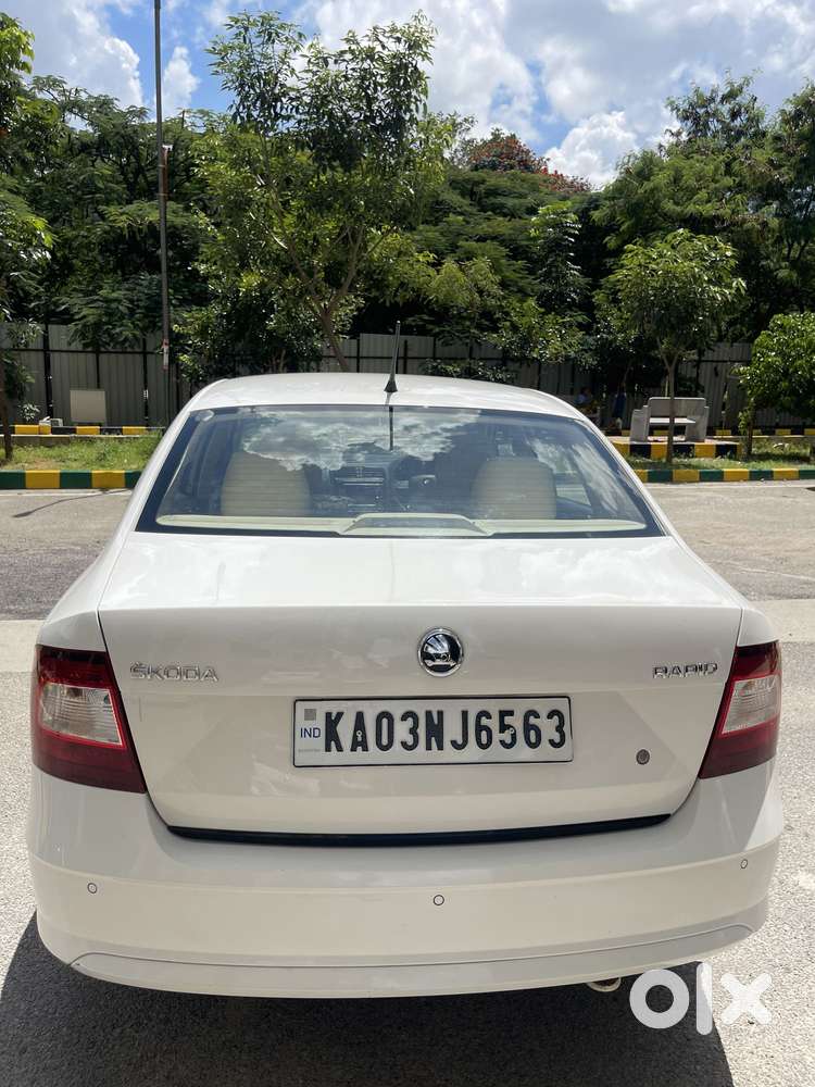 Skoda Rapid Tsi Active 1.0 Mt, 2021, Petrol
