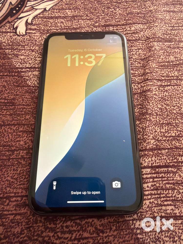 Iphone 11 128gb mint condition