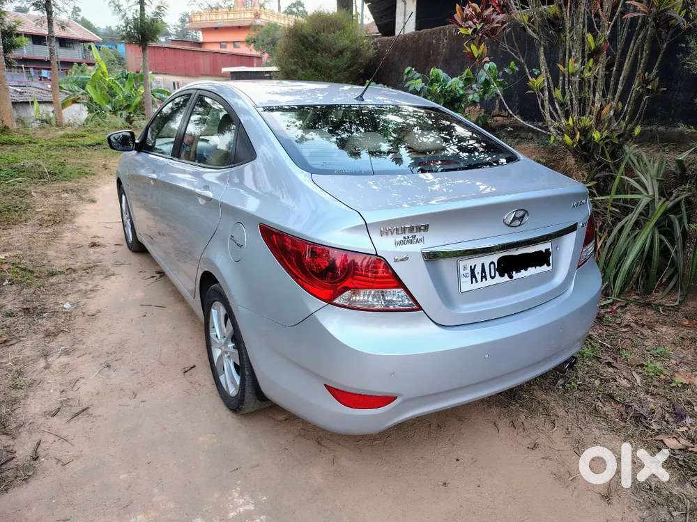 Hyundai Fluidic Verna 2012 Electric 96800 Km Driven