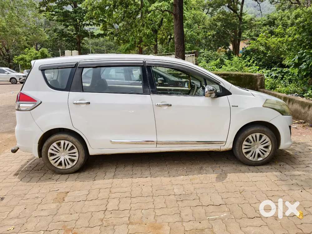 Maruti Suzuki Ertiga 2015 Diesel 120000 Km Driven