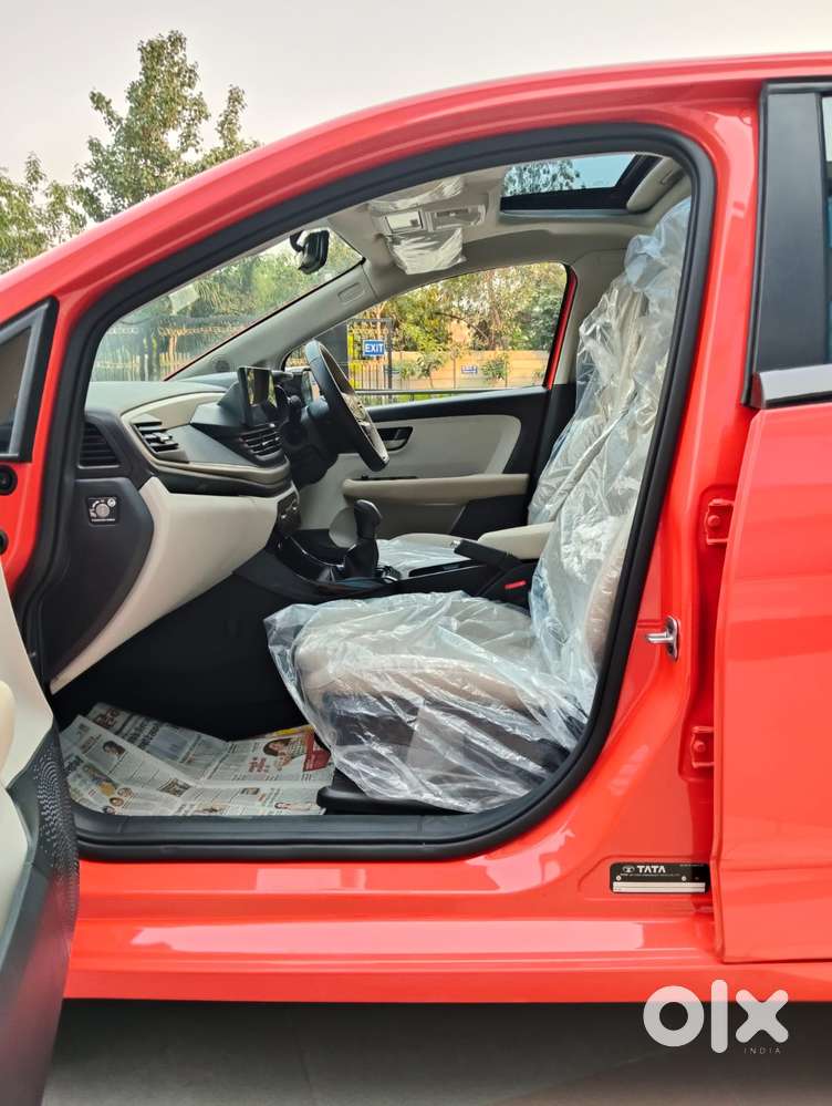 Tata Altroz Creative S, 2025, Cng & Hybrids