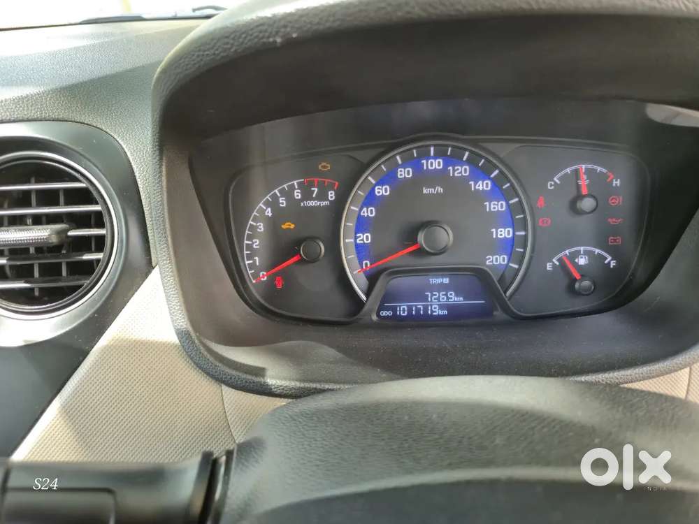 Hyundai Xcent, Petrol 2014