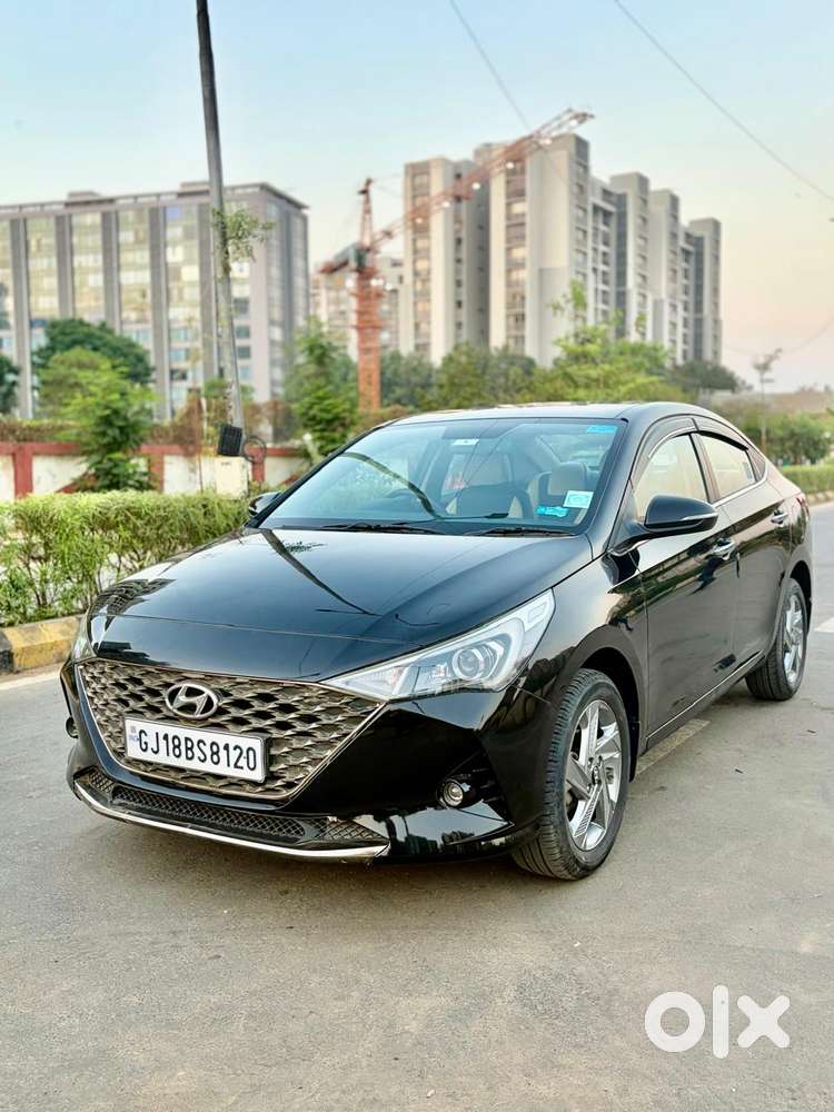 Hyundai Verna 1.5 Sx Ivt, 2023, Petrol