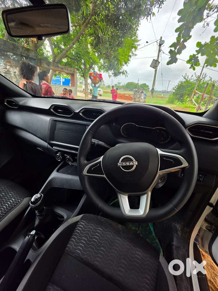 Nissan Magnite Petrol Manual 2026