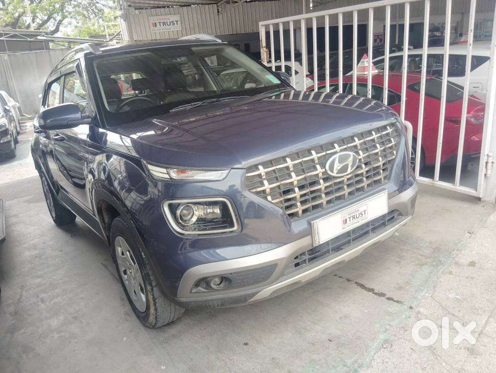 Hyundai Venue, 2021, Petrol