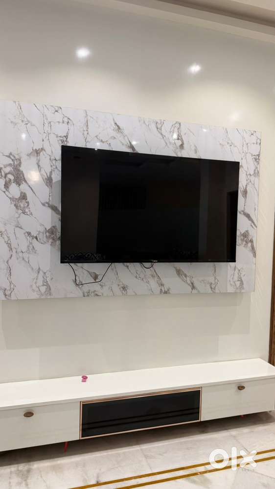Cartec 55-inch 4K Ultra HD TV (AT5518U series).