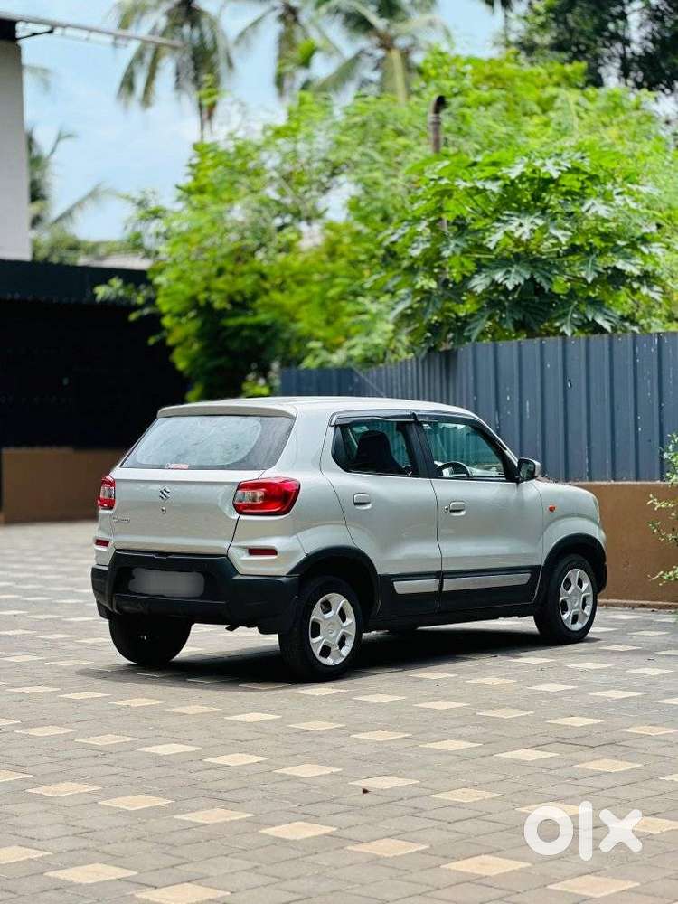 Maruti Suzuki S-presso Vxi Plus, 2022, Petrol