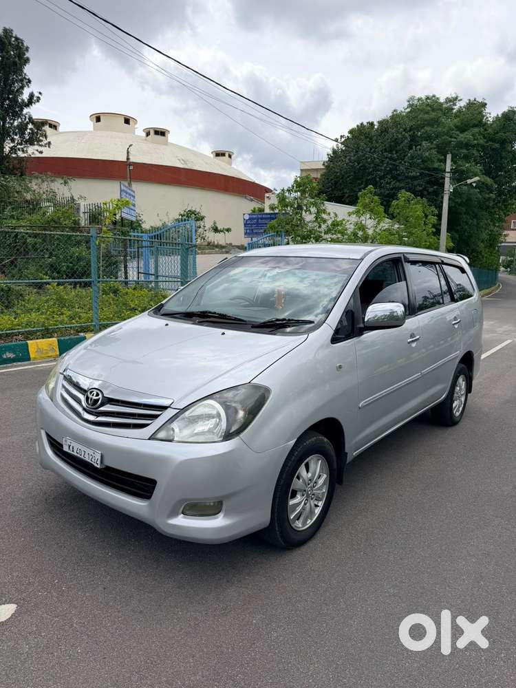 Toyota Innova 2.5 V 7 Str, 2009, Diesel