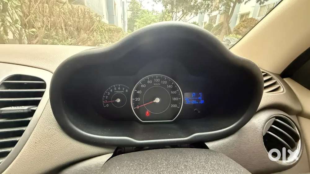 Hyundai I10 Sportz 2012