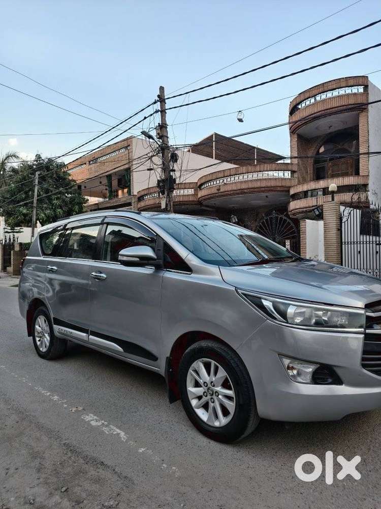 Toyota Innova Crysta 2.4 G Mt, 2018, Diesel