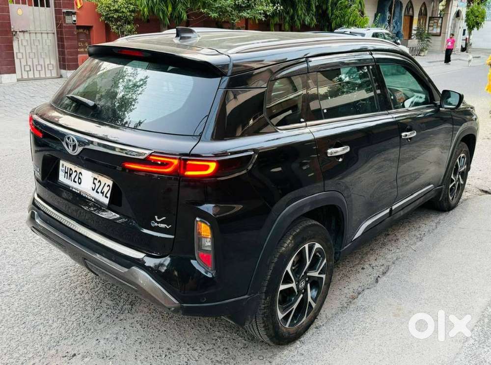 Toyota Urban Cruiser Hyryder 1.5 V Hybrid, 2025, Cng & Hybrids