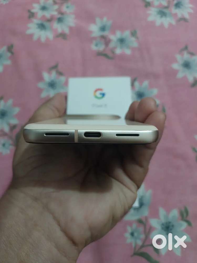Pixel 8 for urgent sell