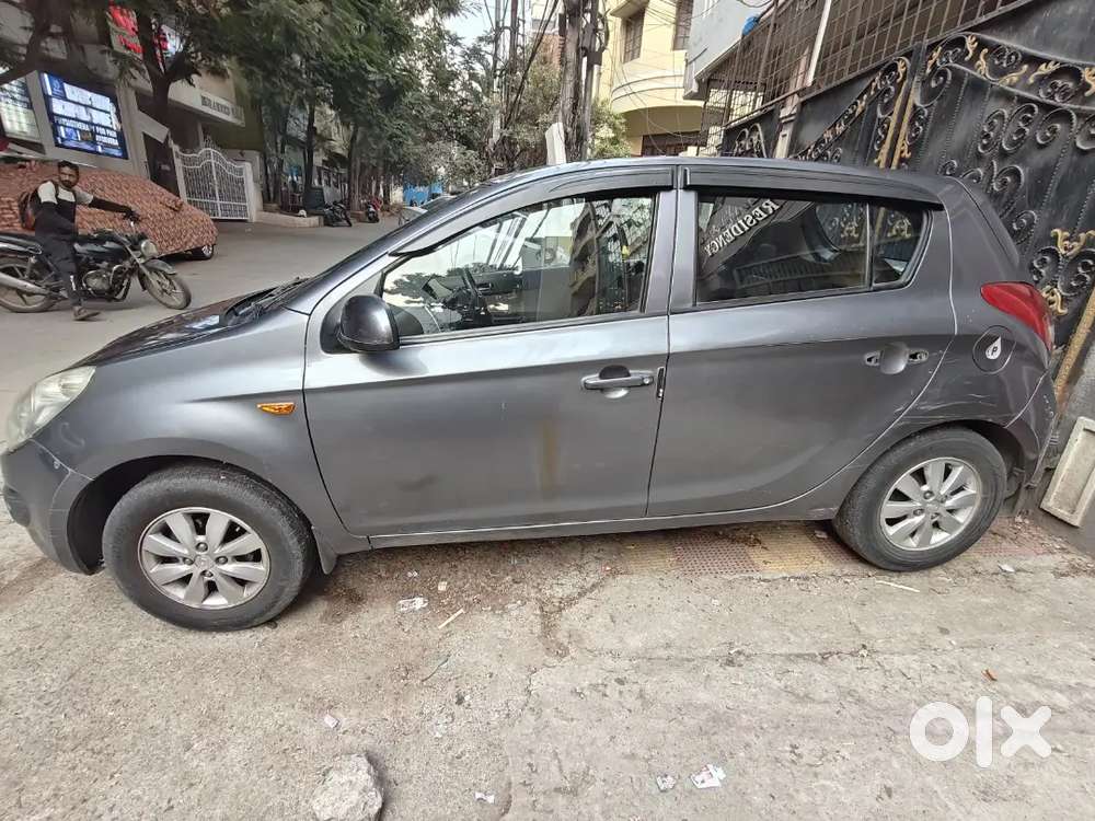 Hyundai I20 2010 Petrol Well Maintained Valid Upto 2030