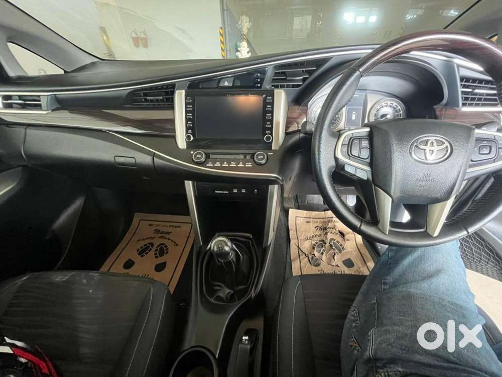 Toyota Innova Crysta 2022 Petrol 26600 Km Driven