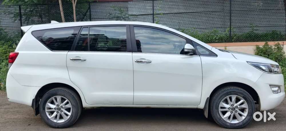 Toyota Innova Crysta 2.4 V 7 Str, 2017, Diesel