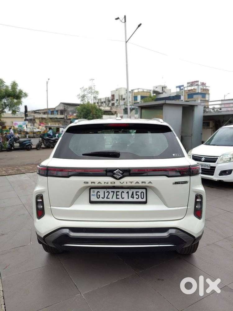 Maruti Suzuki Grand Vitara 1.5 Alpha Smart Hybrid At, 2023, Petrol
