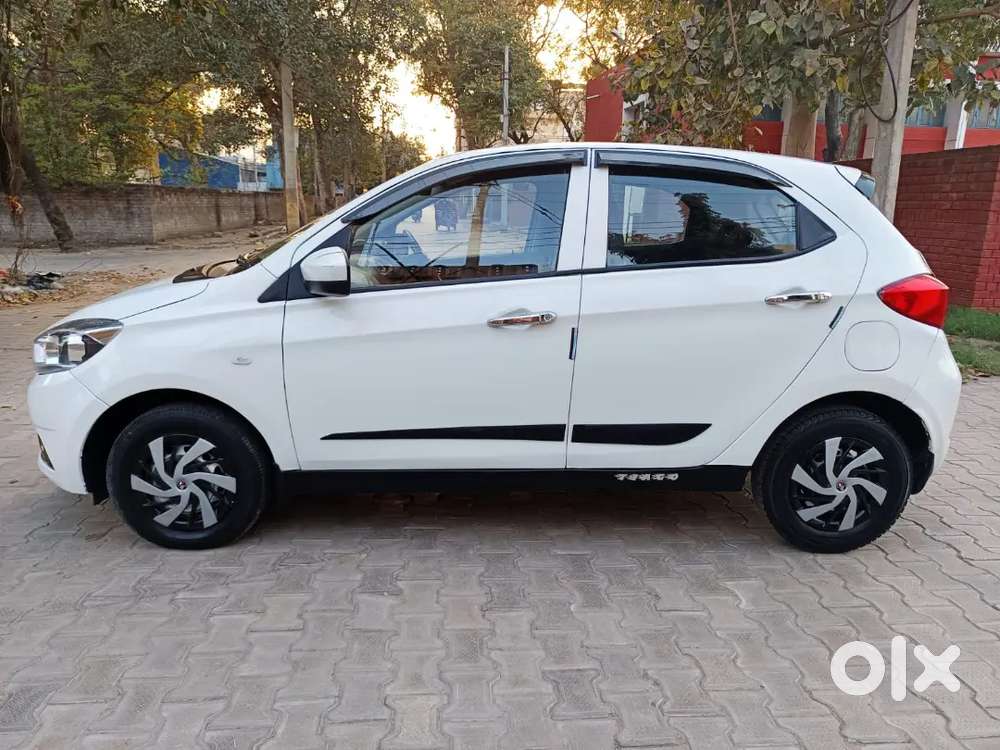 Tata Tiago 2018 Petrol